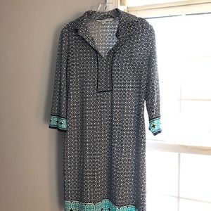 Dress EUC Navy/teal.  95% polyester/5 spandex